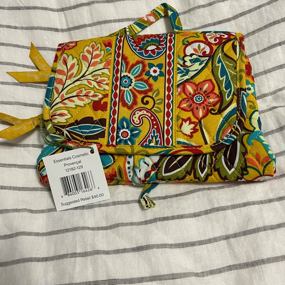 NWT Vera Bradley cosmetic case